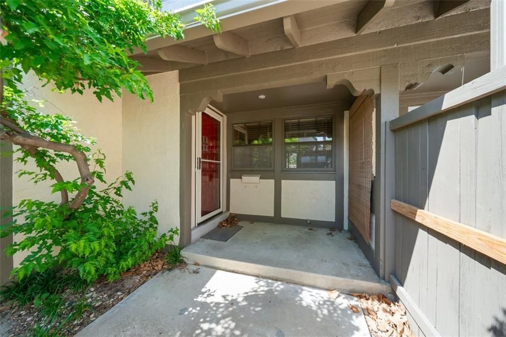7704 W 102nd Street — photo 2