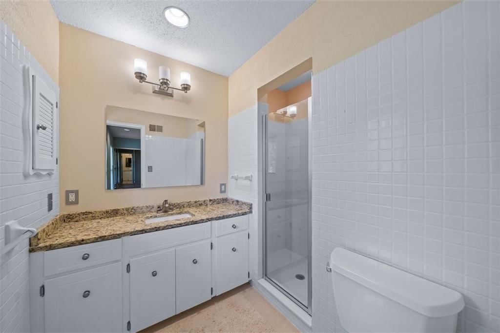 7704 W 102nd Street — photo 20