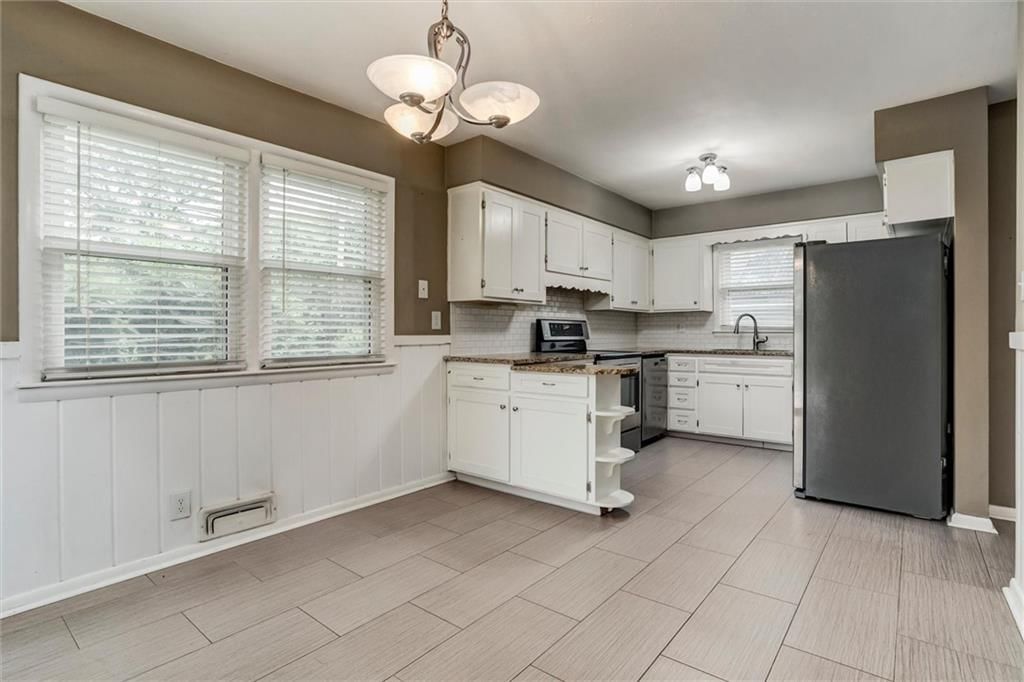 7832 Tomahawk Road — photo 11
