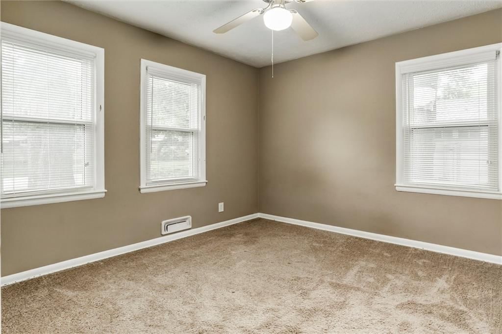7832 Tomahawk Road — photo 22