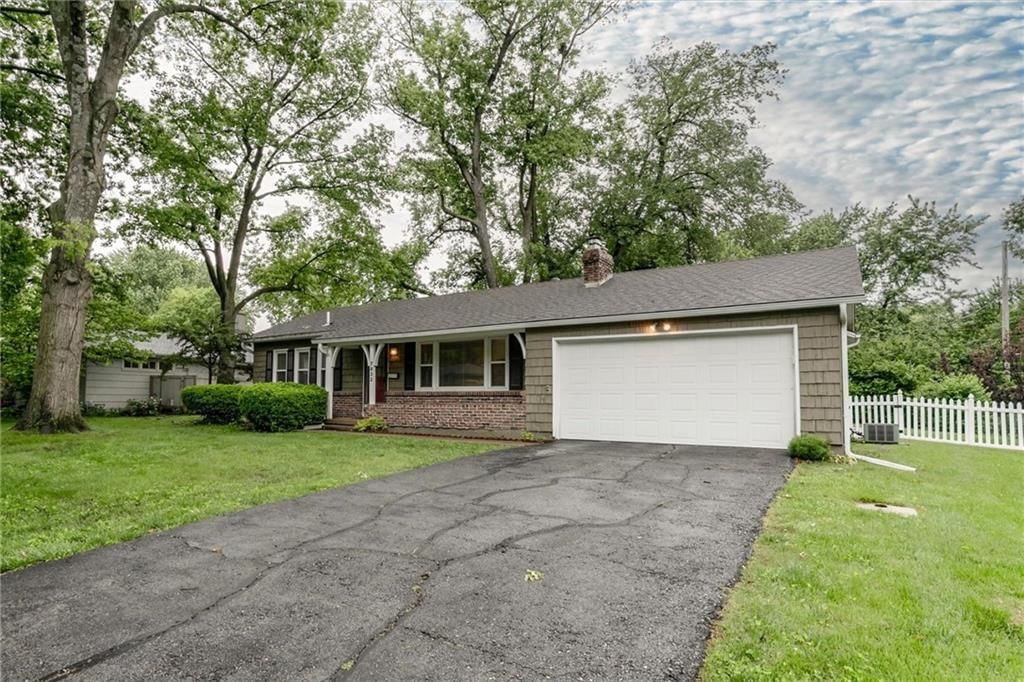 7832 Tomahawk Road — photo 32