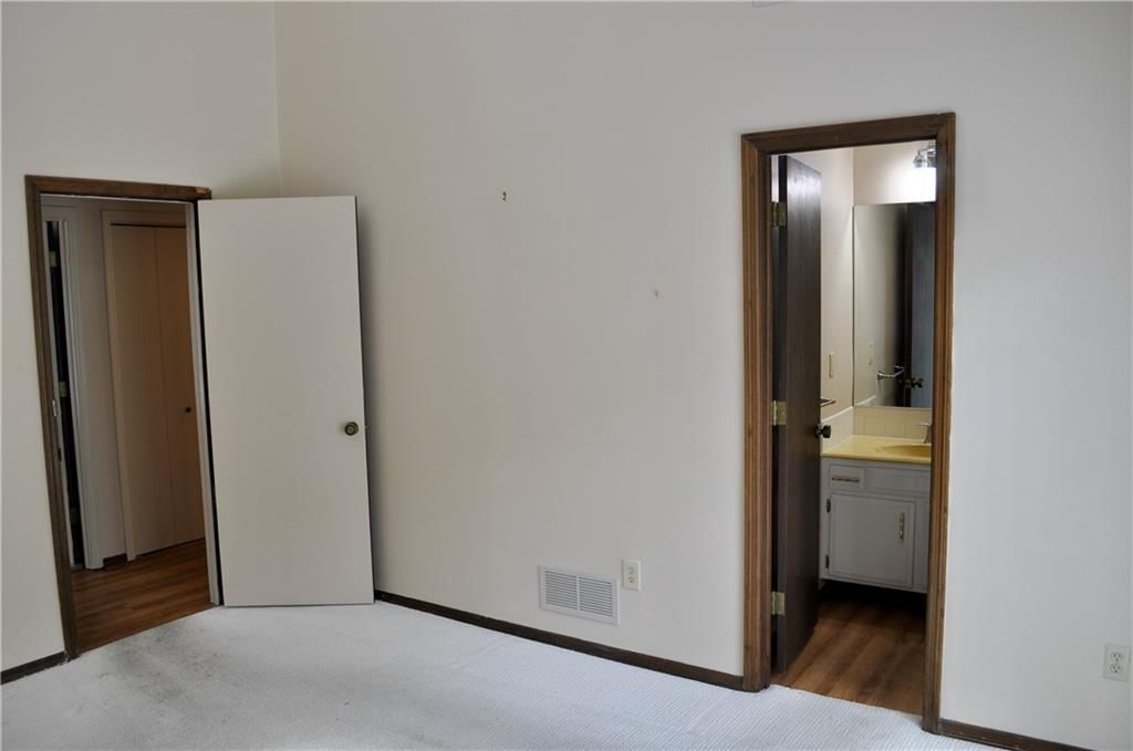 6638 Halsey Street — photo 16