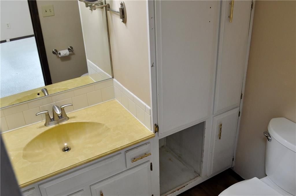 6638 Halsey Street — photo 19