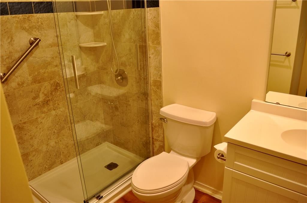 6638 Halsey Street — photo 25