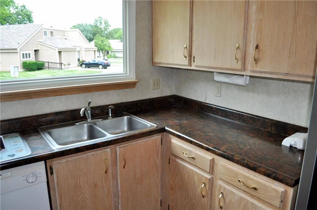 6638 Halsey Street — photo 32