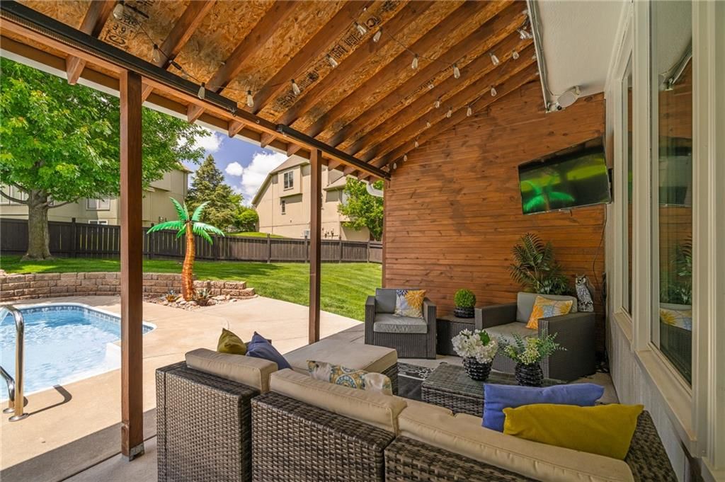 14004 Westgate Street — photo 4