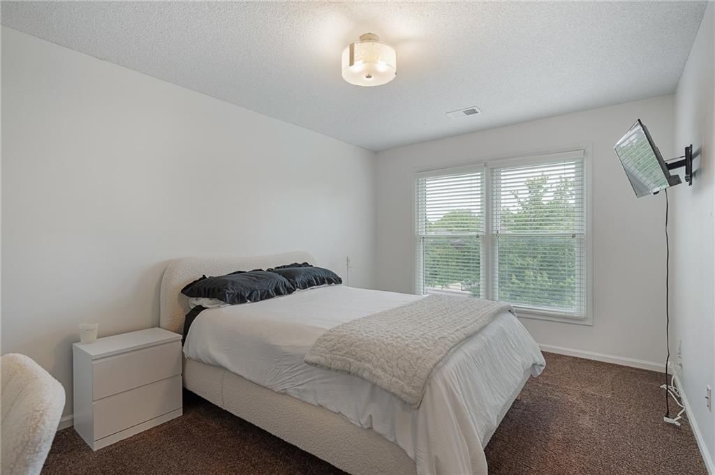 14004 Westgate Street — photo 47