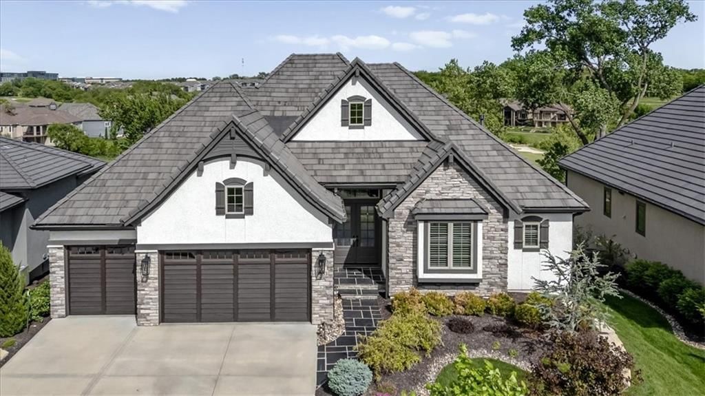 9333 Cottonwood Canyon Drive — photo 2