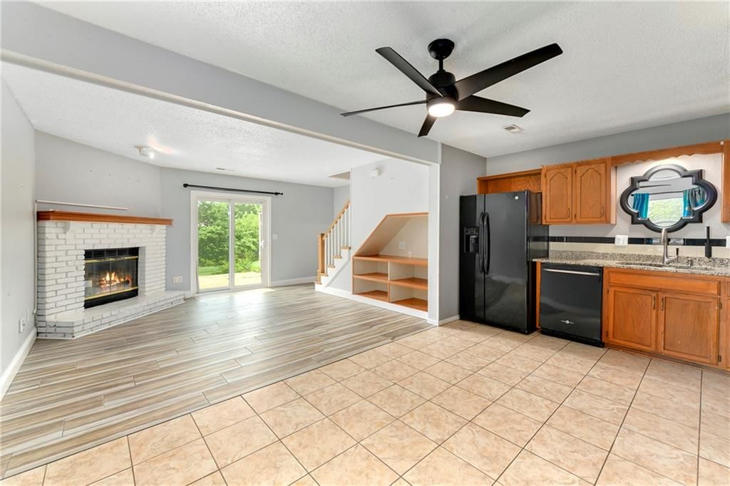 230 SW Pinetree Lane — photo 5