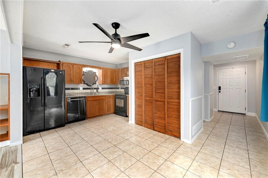 230 SW Pinetree Lane — photo 6