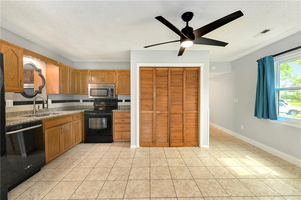 230 SW Pinetree Lane — photo 7