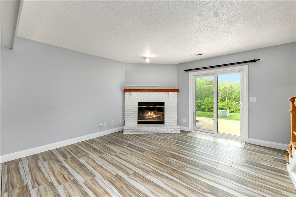230 SW Pinetree Lane — photo 11