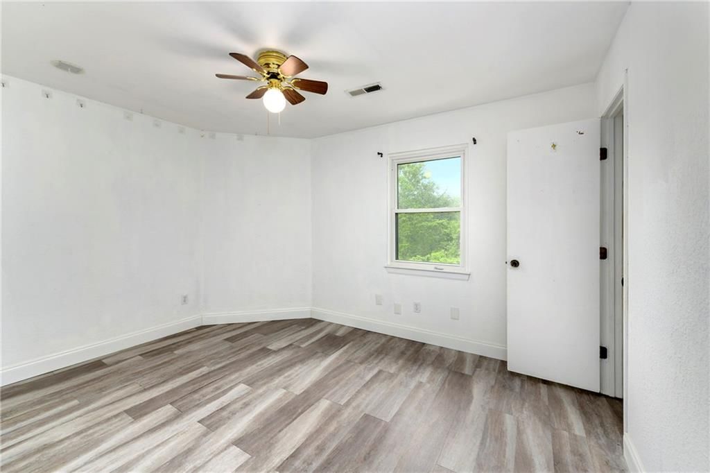 230 SW Pinetree Lane — photo 15