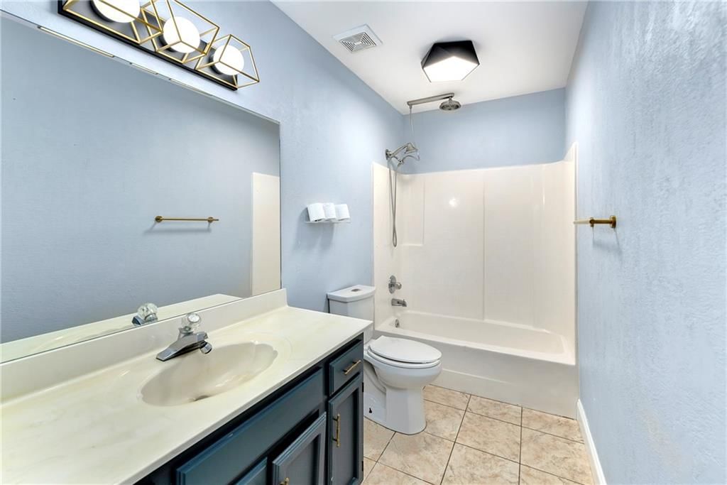 230 SW Pinetree Lane — photo 19