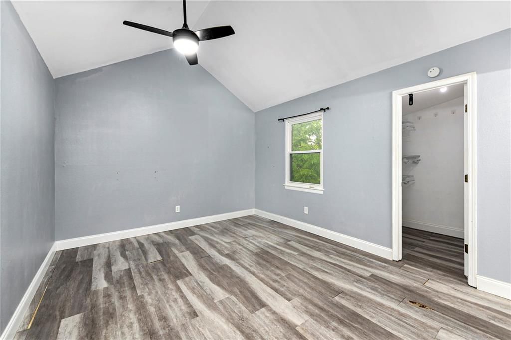 230 SW Pinetree Lane — photo 20
