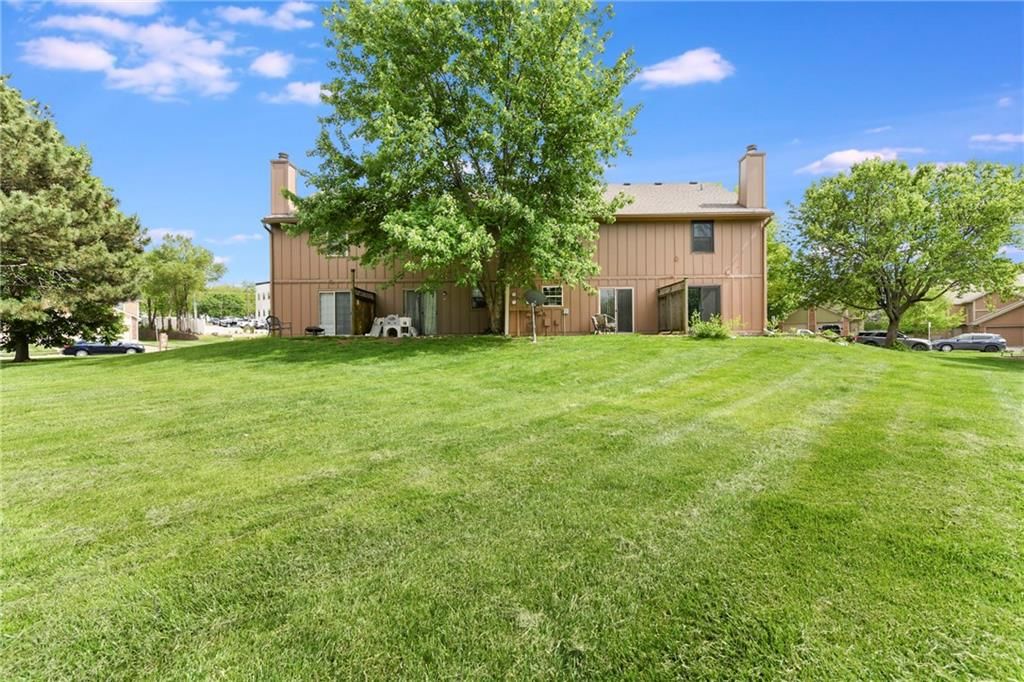 230 SW Pinetree Lane — photo 30