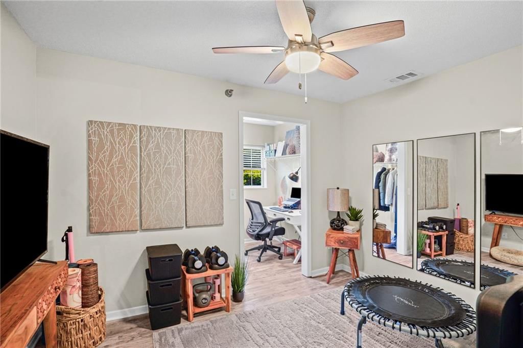 2403 NE 68th Street — photo 12