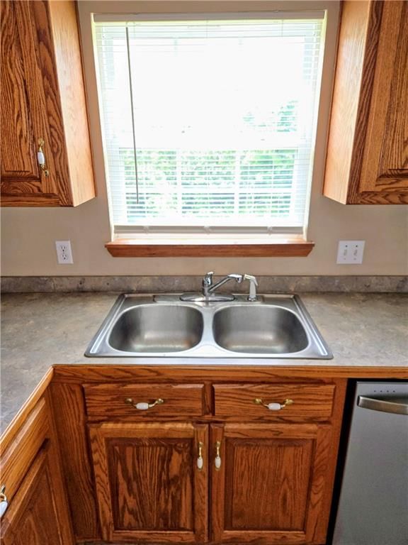 1302 Cloverleaf Court — photo 3