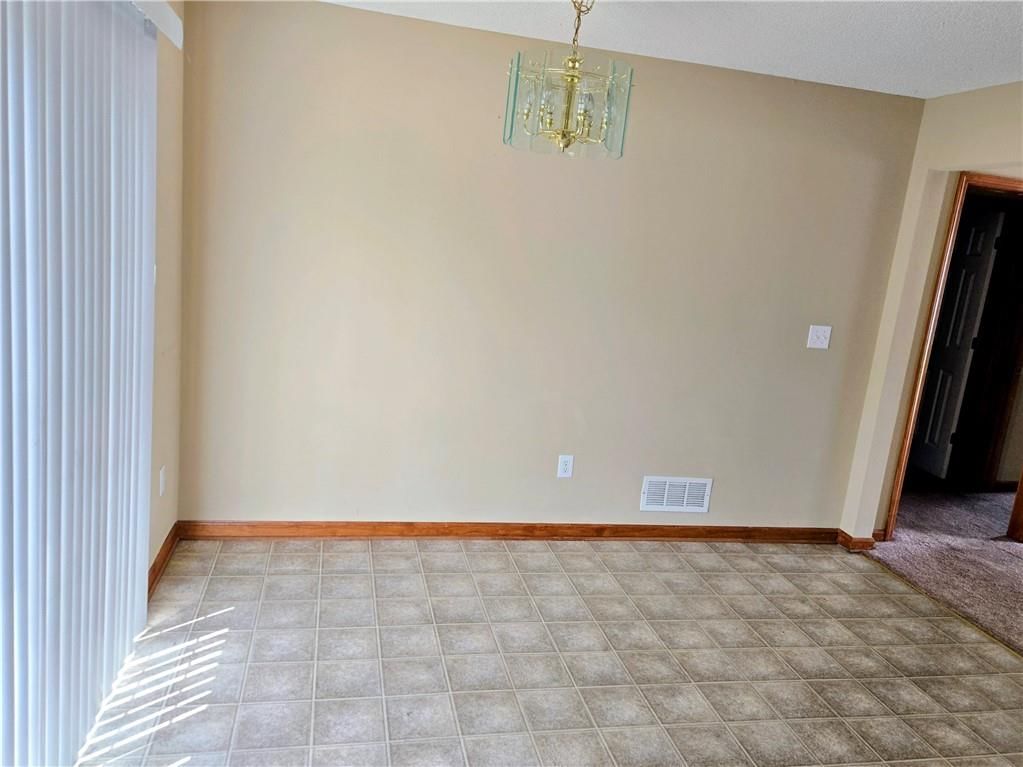 1302 Cloverleaf Court — photo 6