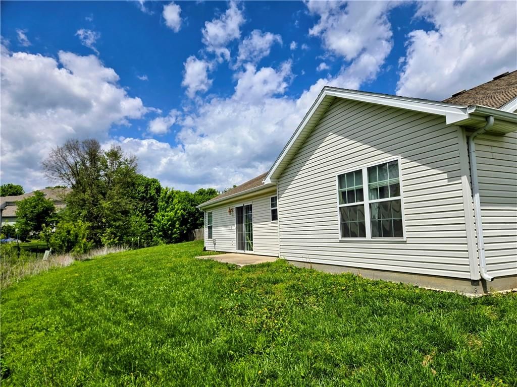 1302 Cloverleaf Court — photo 20