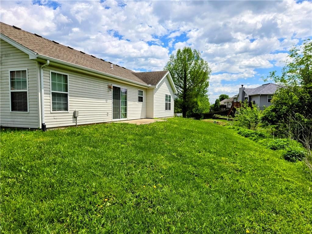 1302 Cloverleaf Court — photo 22