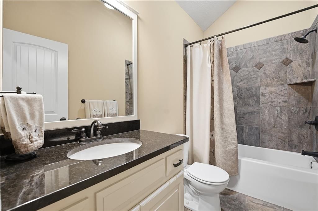 9108 N Seymour Avenue — photo 20