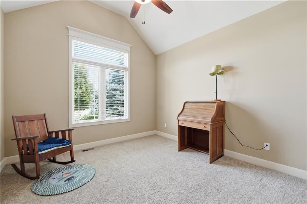 9108 N Seymour Avenue — photo 21