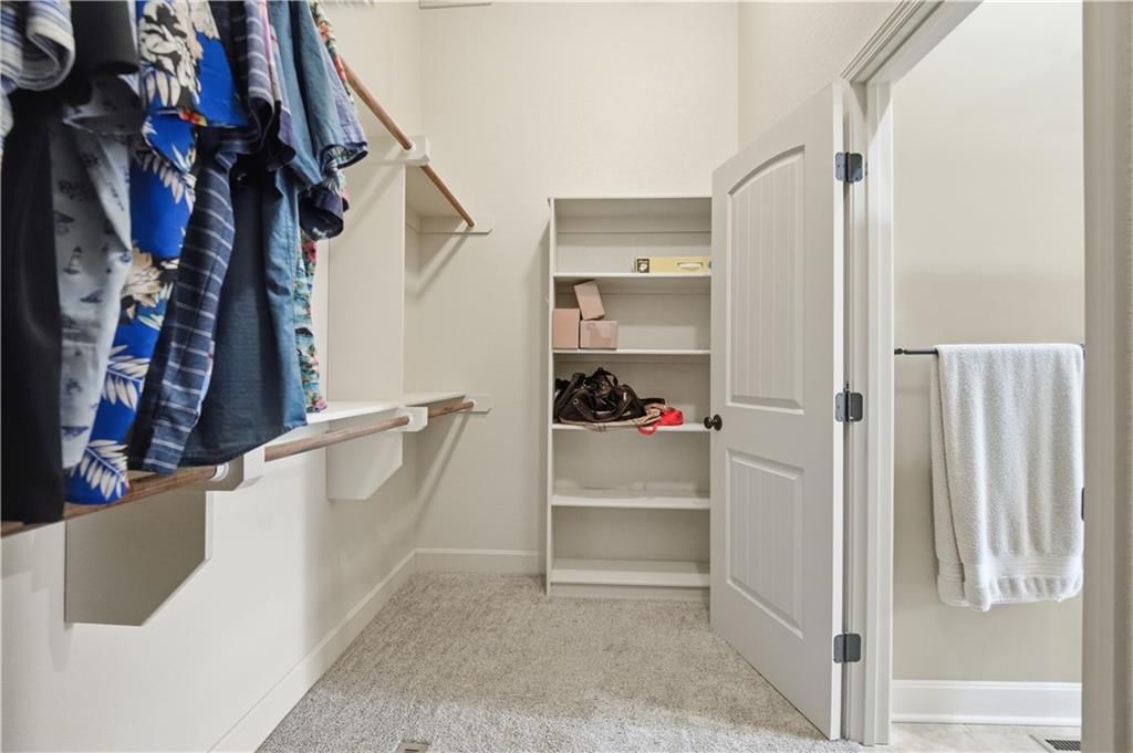 9108 N Seymour Avenue — photo 32