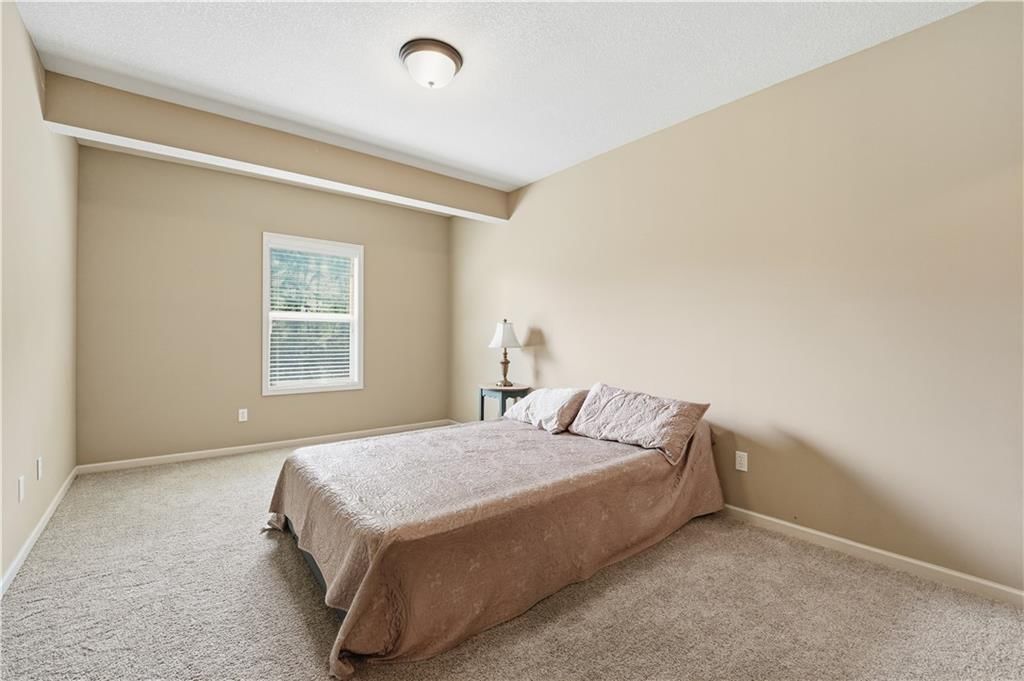 9108 N Seymour Avenue — photo 44