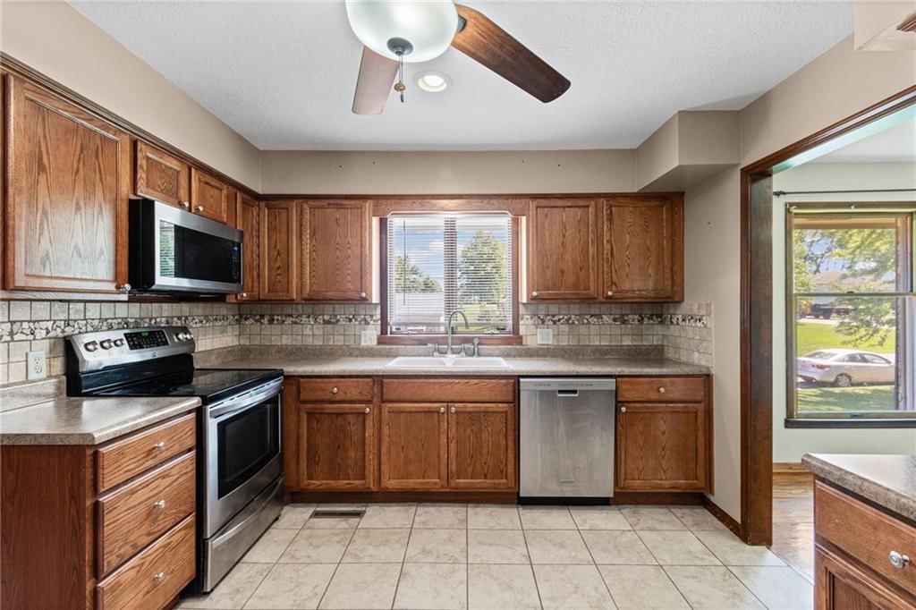 816 Kristen Street — photo 6