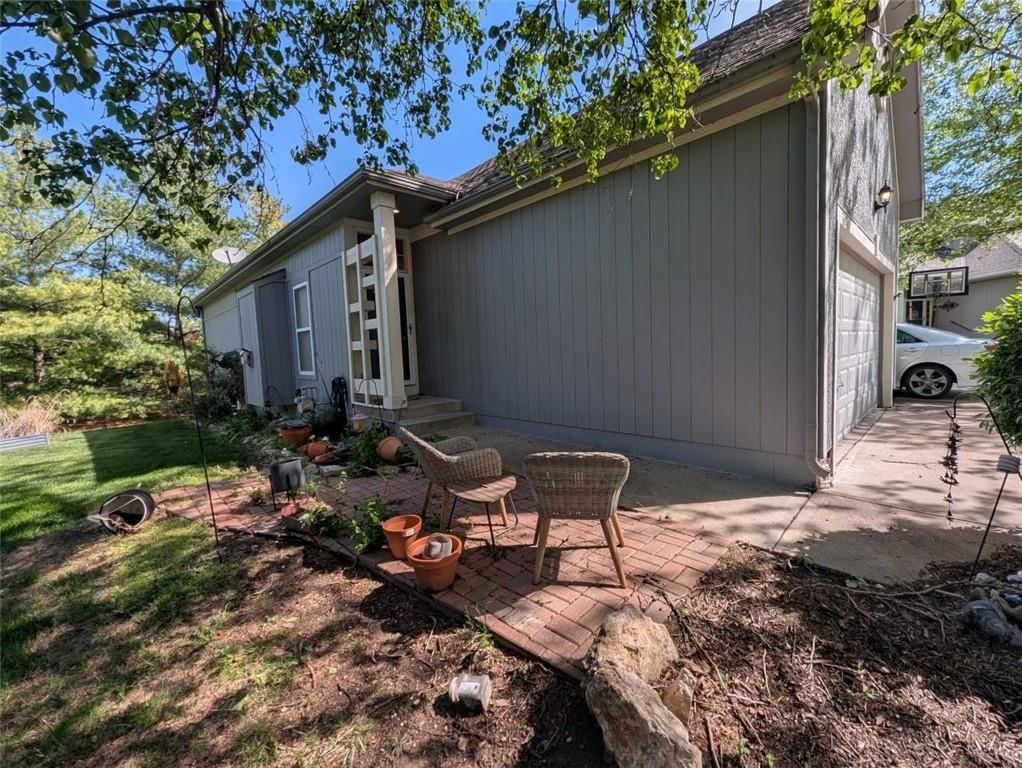 7317 SILVERHEEL Street — photo 4