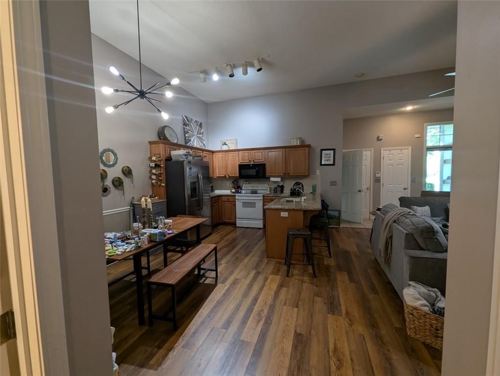 7317 SILVERHEEL Street — photo 9
