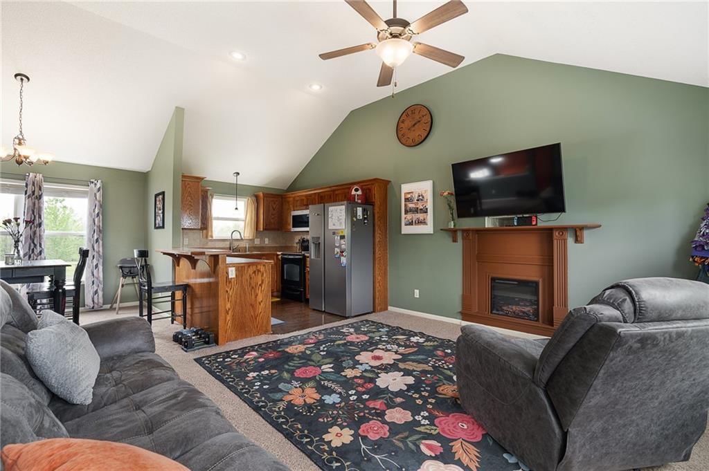 101 Bridgeport Drive — photo 10