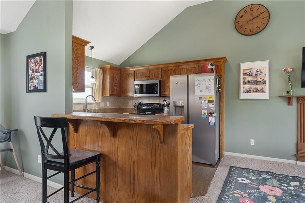 101 Bridgeport Drive — photo 11