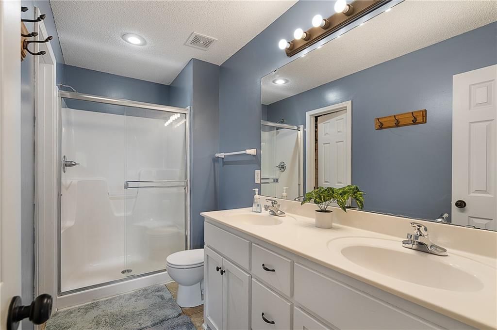 101 Bridgeport Drive — photo 19
