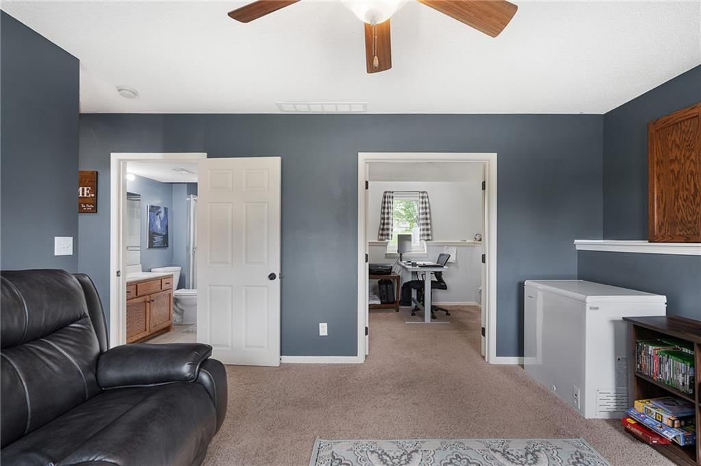 101 Bridgeport Drive — photo 26