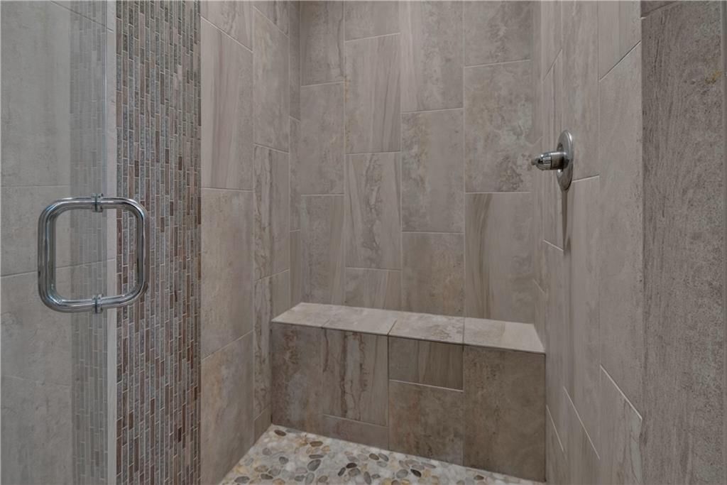 1406 Kenton Lane — photo 35