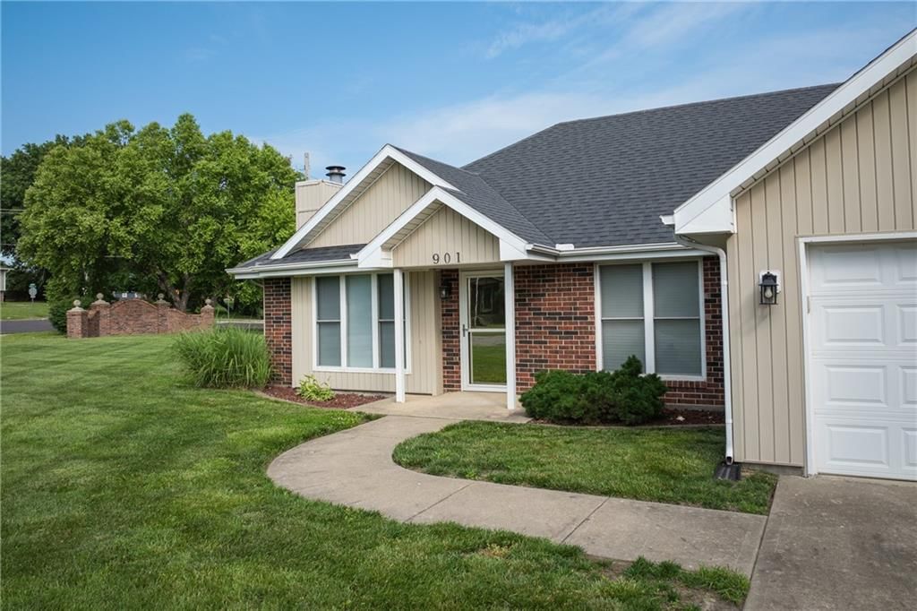 901 Fox Ridge Drive — photo 6