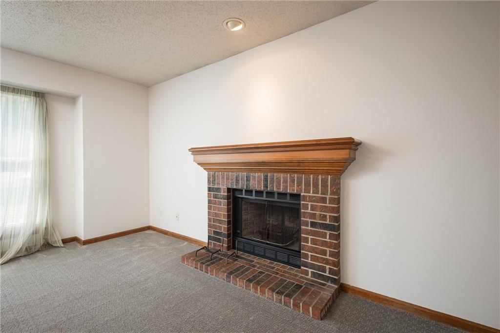 901 Fox Ridge Drive — photo 10
