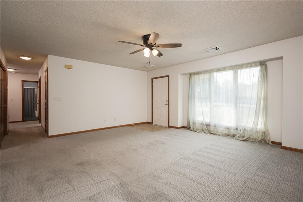 901 Fox Ridge Drive — photo 11