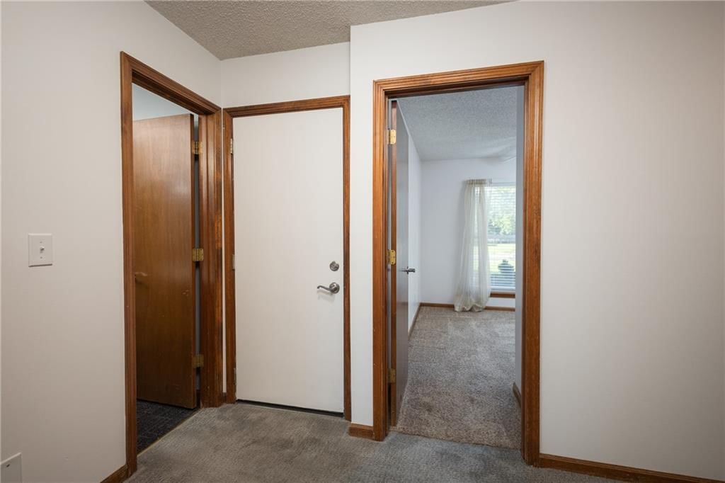 901 Fox Ridge Drive — photo 21