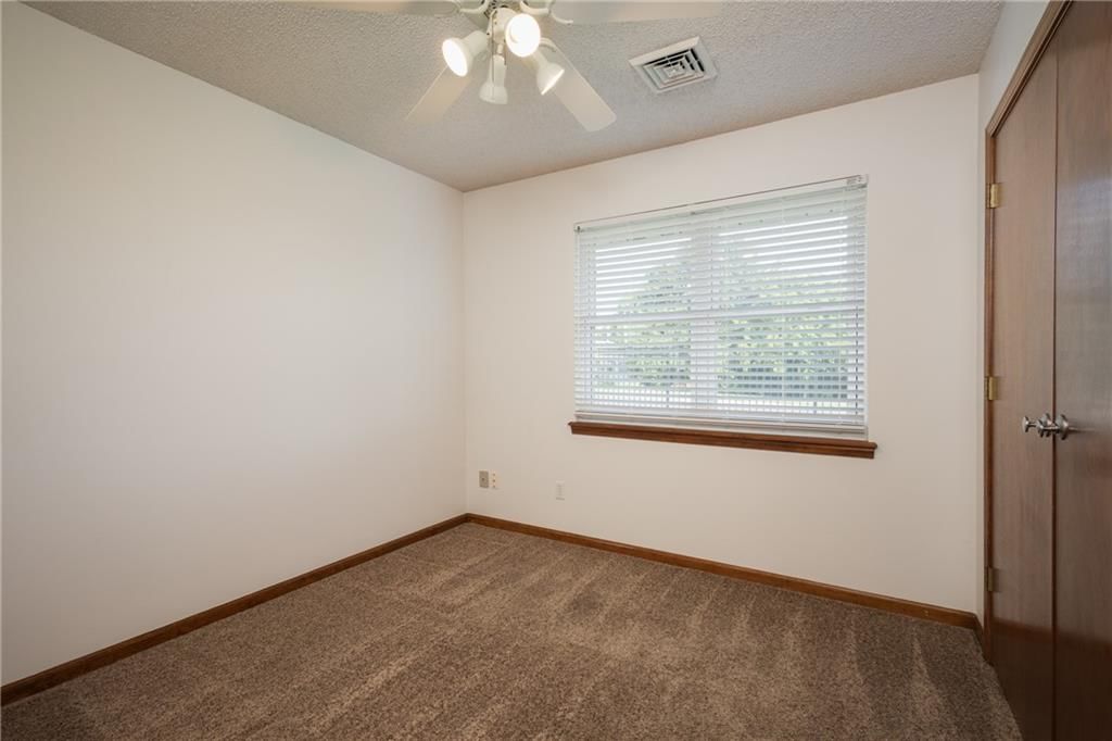 901 Fox Ridge Drive — photo 23