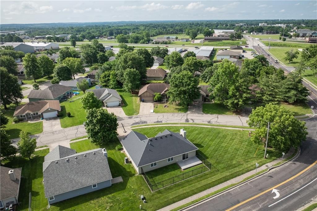 901 Fox Ridge Drive — photo 36