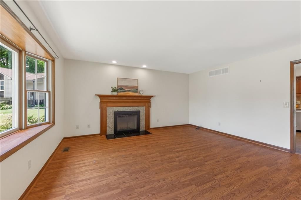 4302 Rainbow Court — photo 4