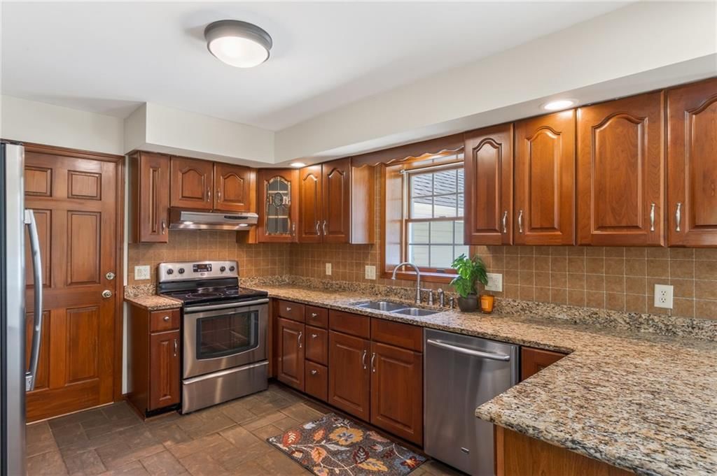 4302 Rainbow Court — photo 11