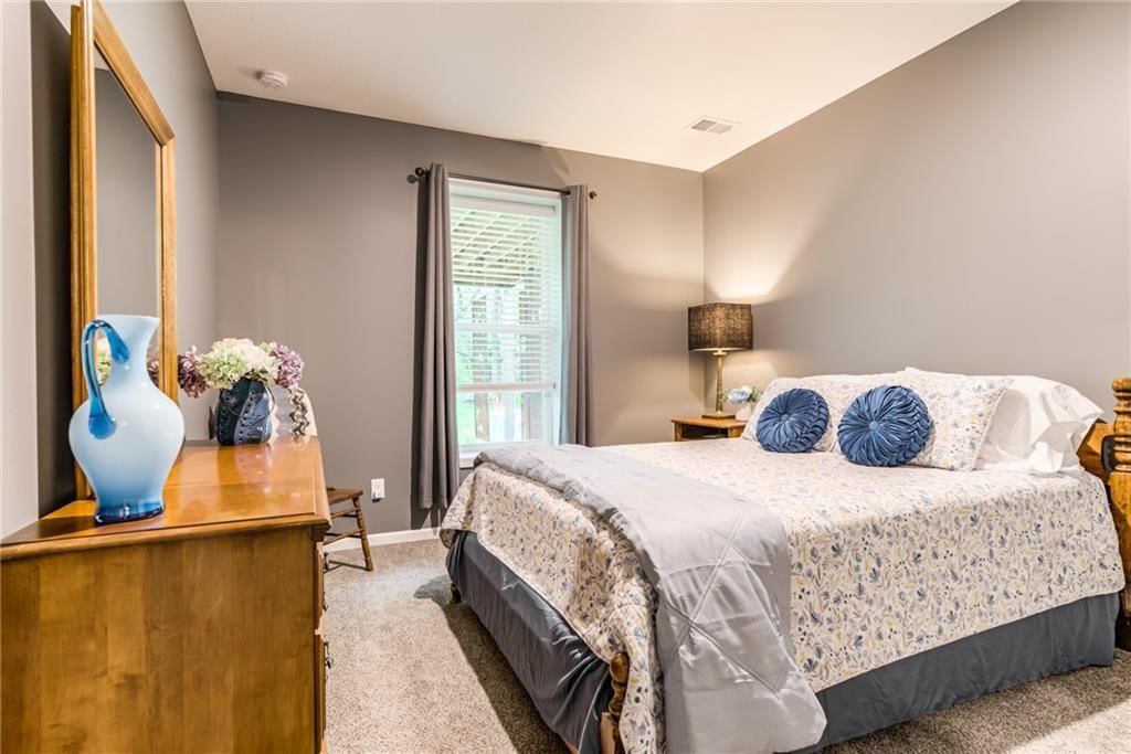 20922 W 190th Terrace — photo 32