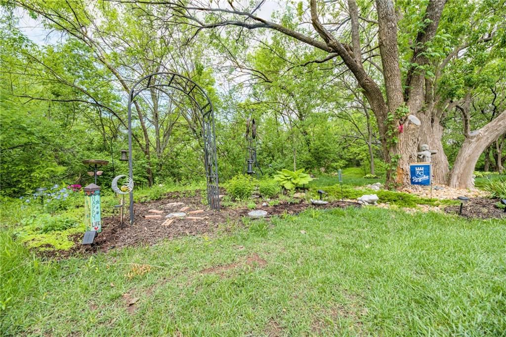 20922 W 190th Terrace — photo 47
