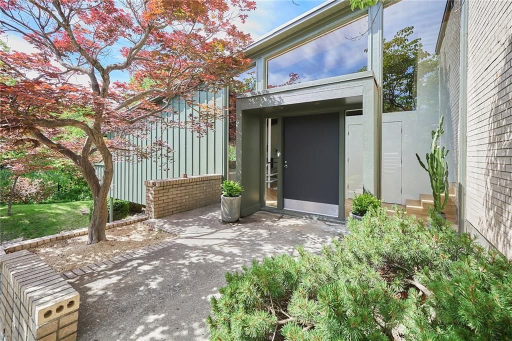 1 NW Greentree Lane — photo 3