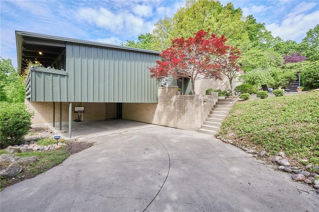 1 NW Greentree Lane — photo 4