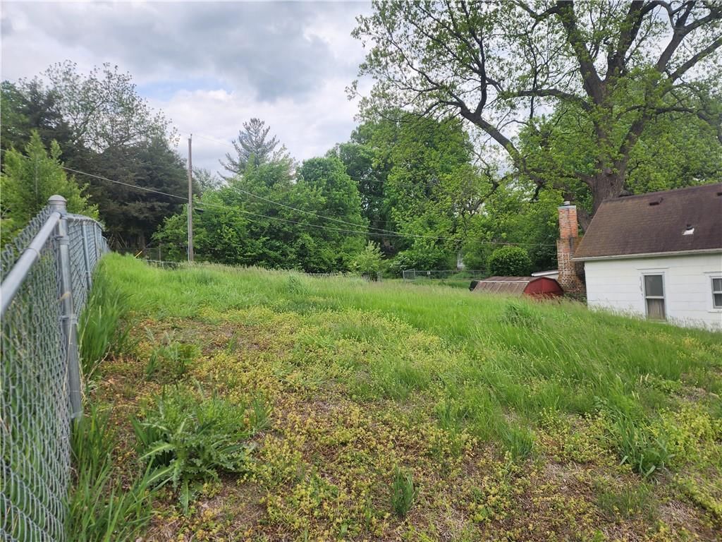 2219 Dewey Street — photo 5
